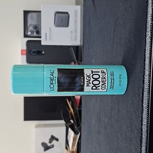Women's hair root spray